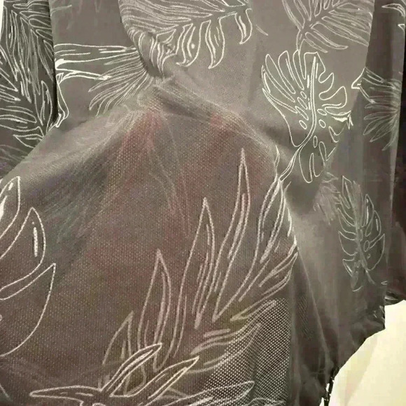 NWT Nike Pro Cover-Up in black/white tropical monstera print Sz L - Picture 4 of 6